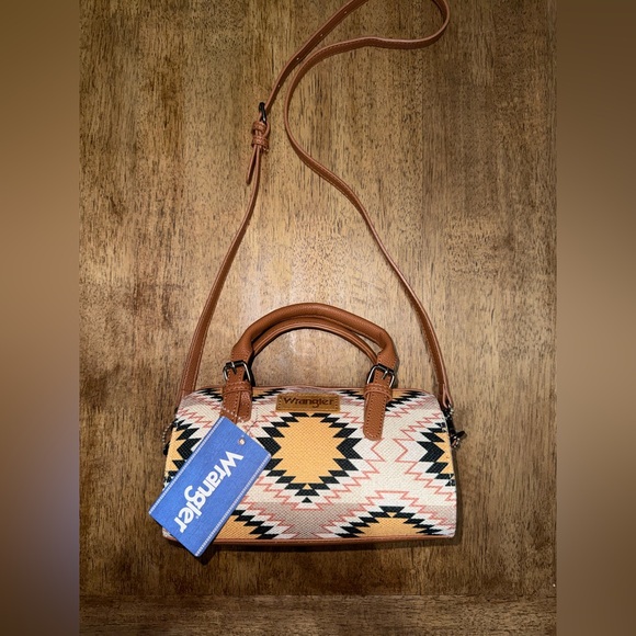 NEW WRANGLER SOUTHERN AZTEC CANVAS BARREL SATCHEL REMOVABLE CROSSBODY STRAP - Picture 4 of 16